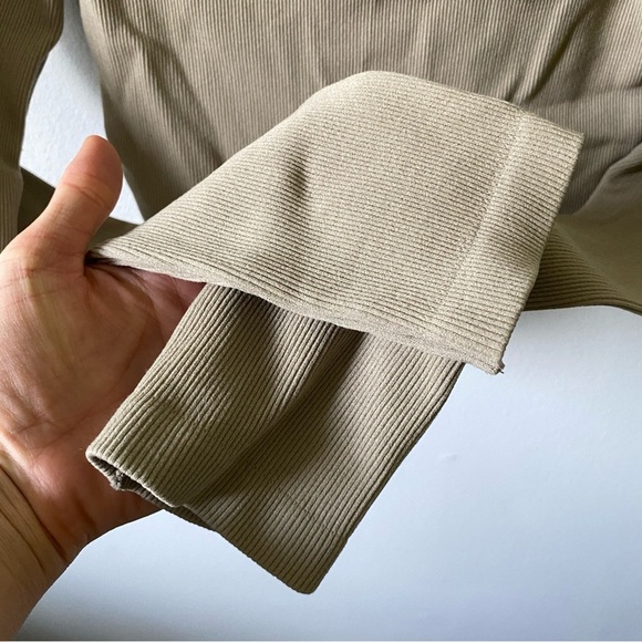 ARITZIA SUNDEH Sunday Best SinchSeamless rib ribcage tan long sleeve L - Picture 8 of 11